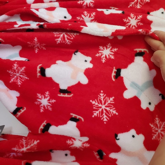 NWT sleep and co polar bear skating robe and pants - Picture 3 of 8